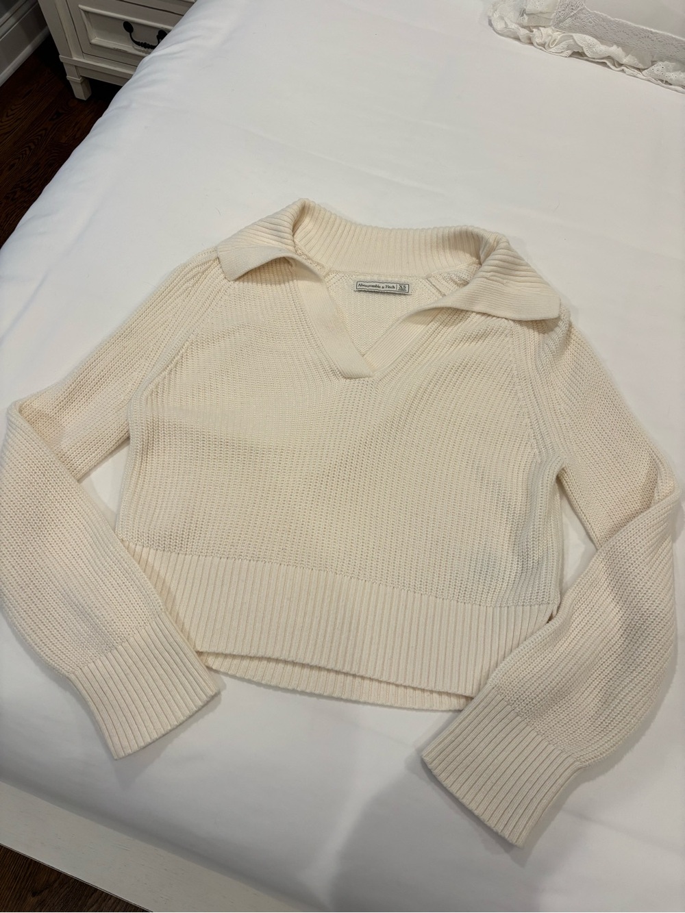 Abercrombie & Fitch cream sweater